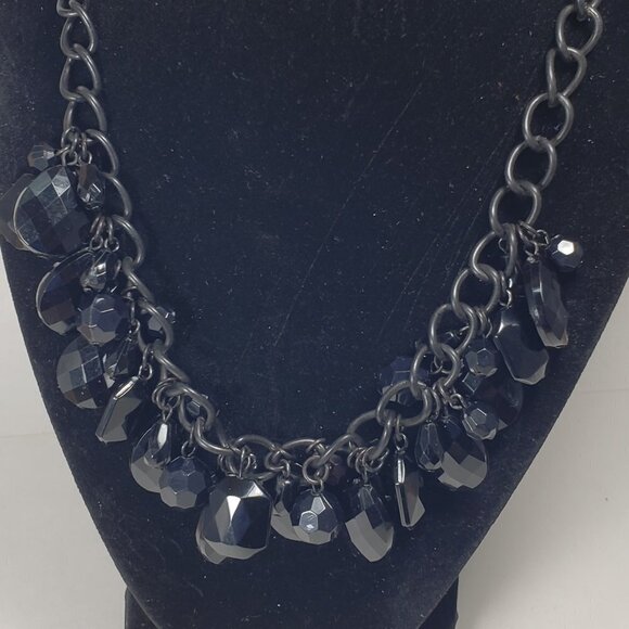 Black Beaded Statement Necklace – Faceted Cluster on Glossy Chain, 20" Jewelry - Picture 7 of 10